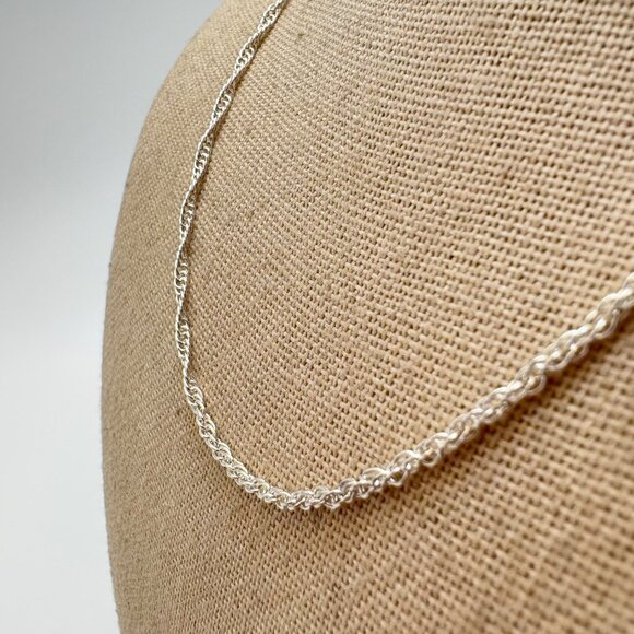 Sterling Silver 925 Round Link Chain Necklace Spring Ring Clasp Size 16" Length - Picture 4 of 9